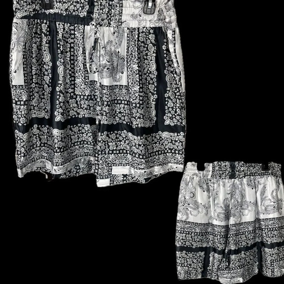 Kaktus + 1X Black Satin Print Shirred Drawstring Waist Side Pockets Dress Shorts - Picture 1 of 7